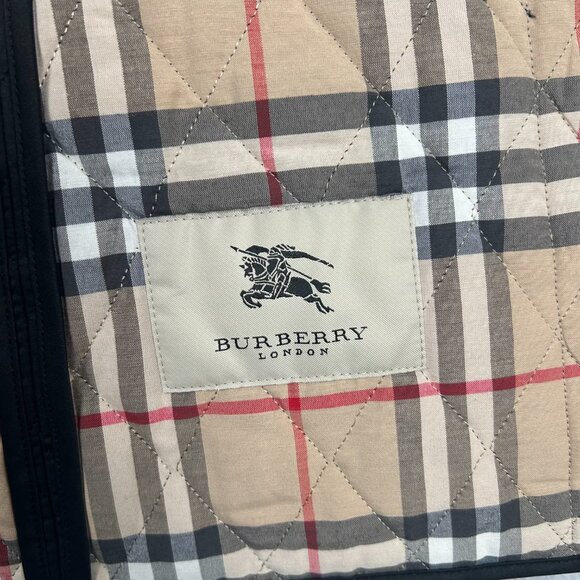 Womens Burberry Quilted Black Jacket Size M Nova Check Button - Picture 6 of 13